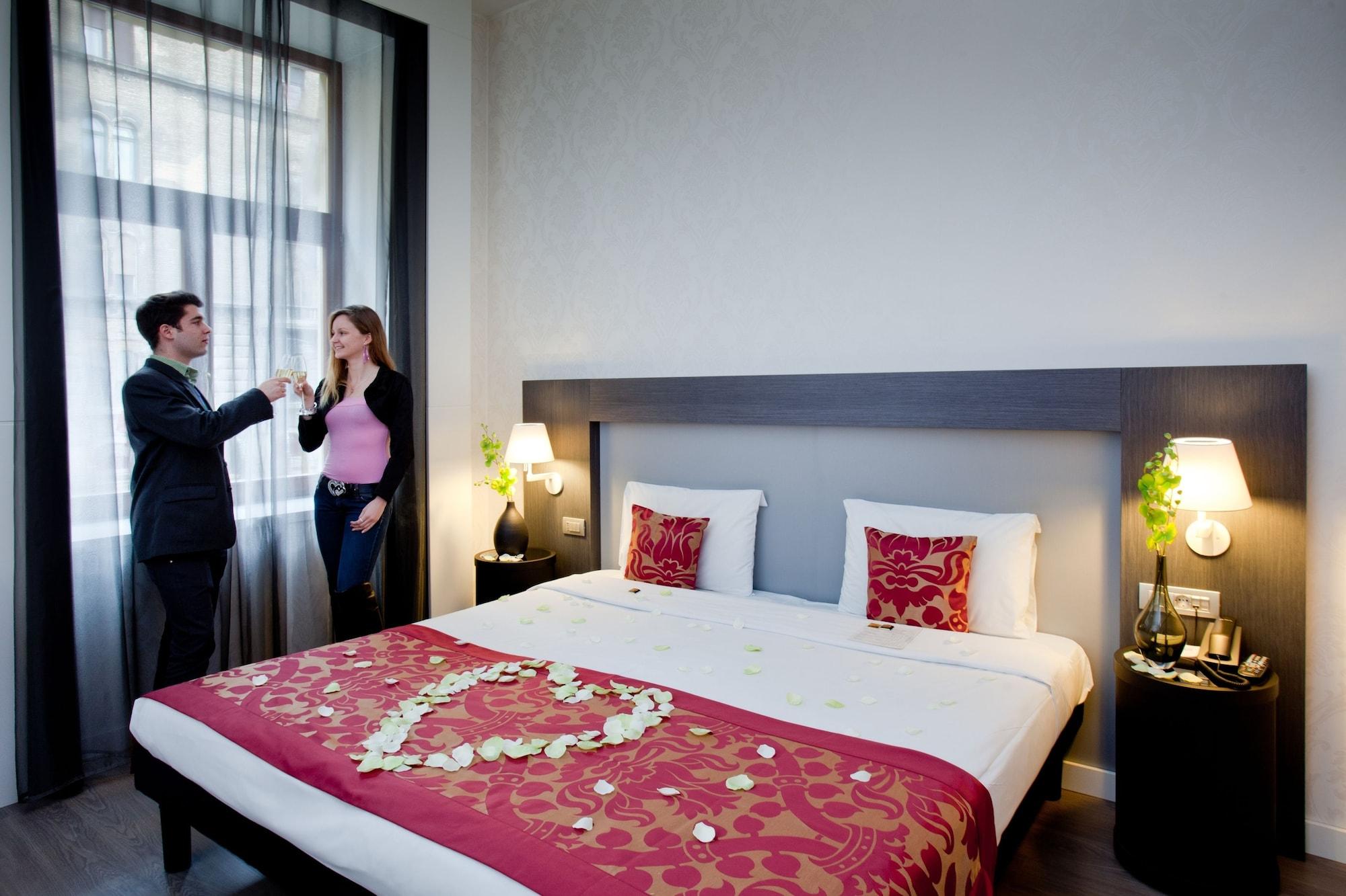Eurostars Palazzo Zichy Hotel Budapest Luaran gambar