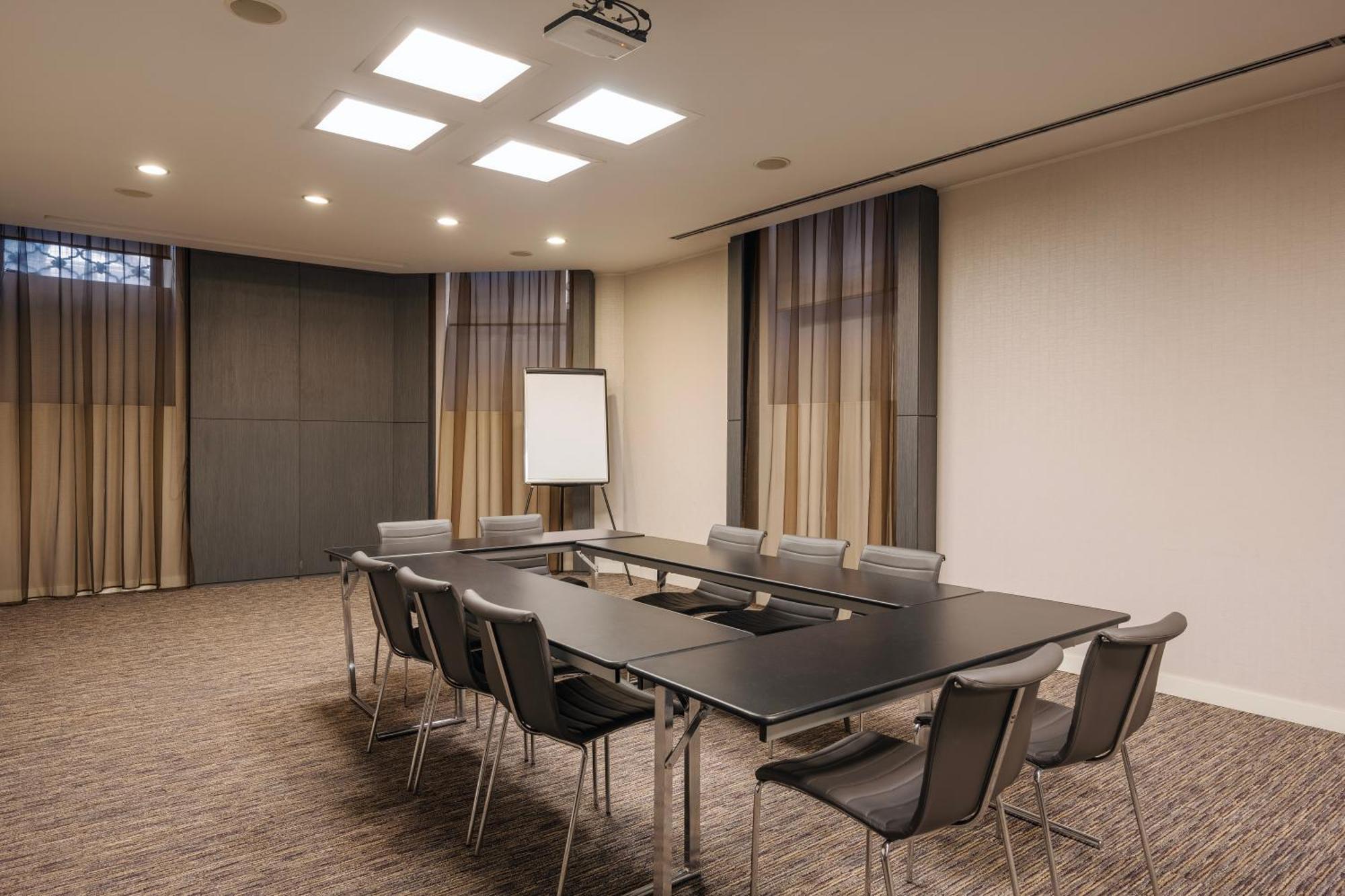 Eurostars Palazzo Zichy Hotel Budapest Luaran gambar
