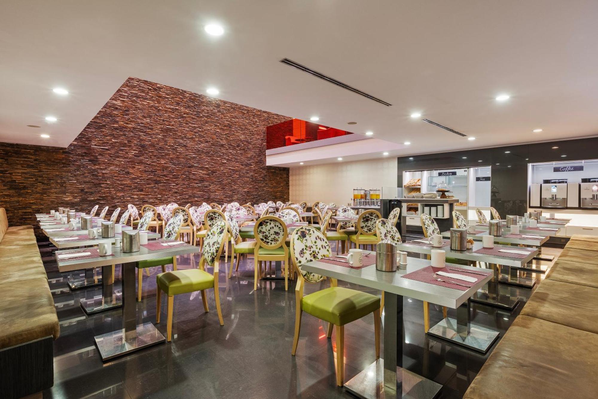 Eurostars Palazzo Zichy Hotel Budapest Luaran gambar