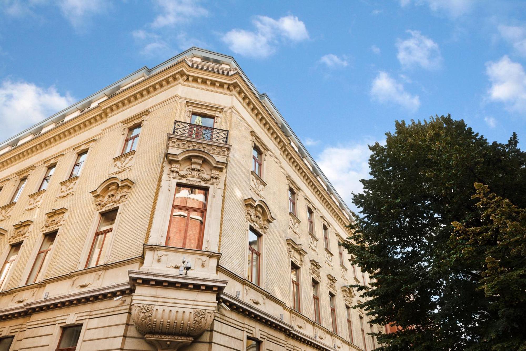 Eurostars Palazzo Zichy Hotel Budapest Luaran gambar